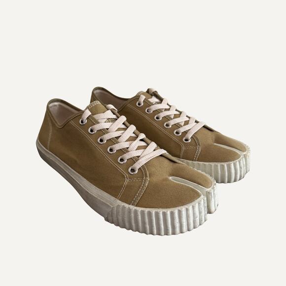 Size 11US - Maison Margiela Men's Tabi Low Canvas Sneaker - Picture 1 of 8